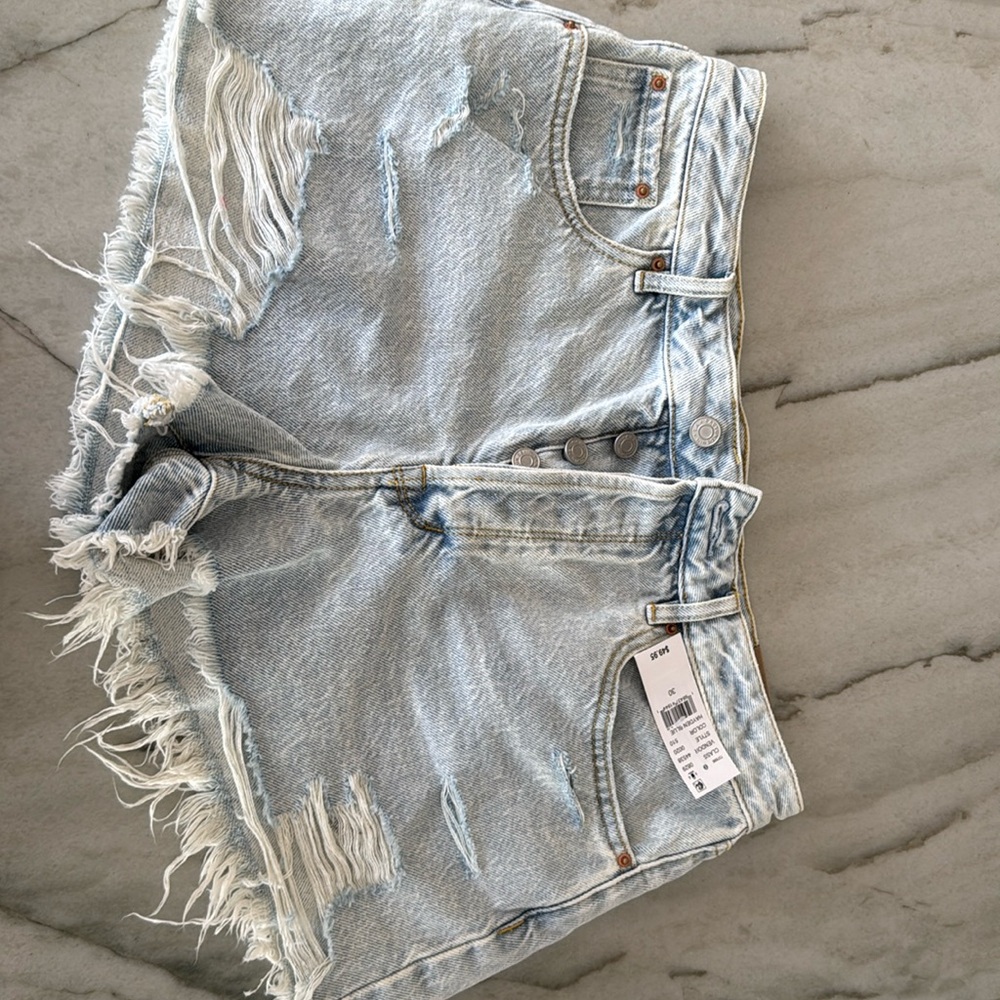 PacSun Jean shorts with rips.sz 30